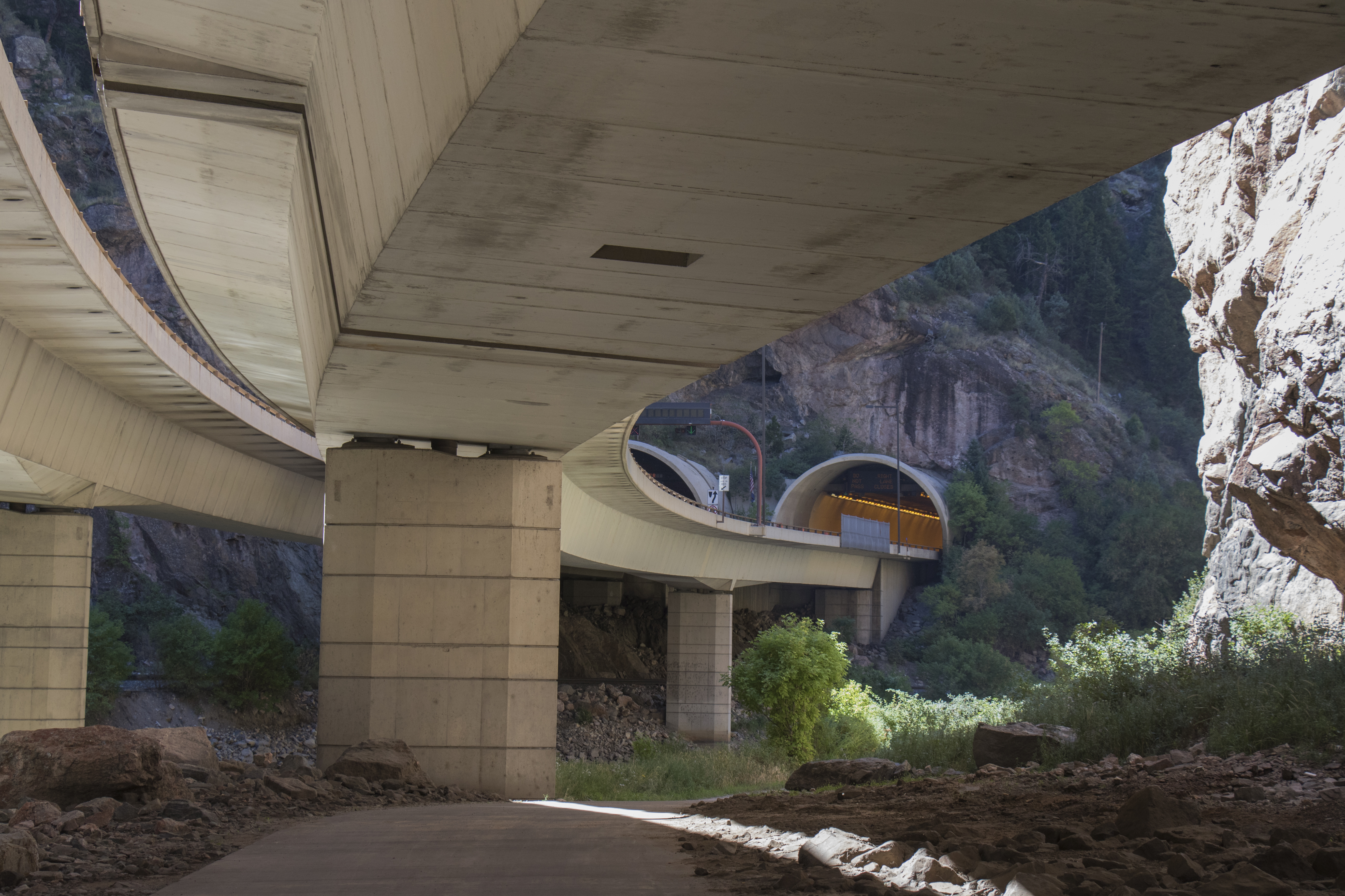 Hanging Lake Tunnel.jpg detail image